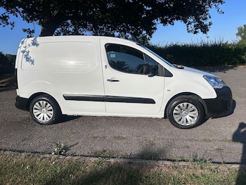 Used Citroen Berlingo 2019 for sale - 74900487: Photo