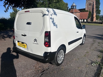 Used Citroen Berlingo 2019 for sale - 74900487: Photo
