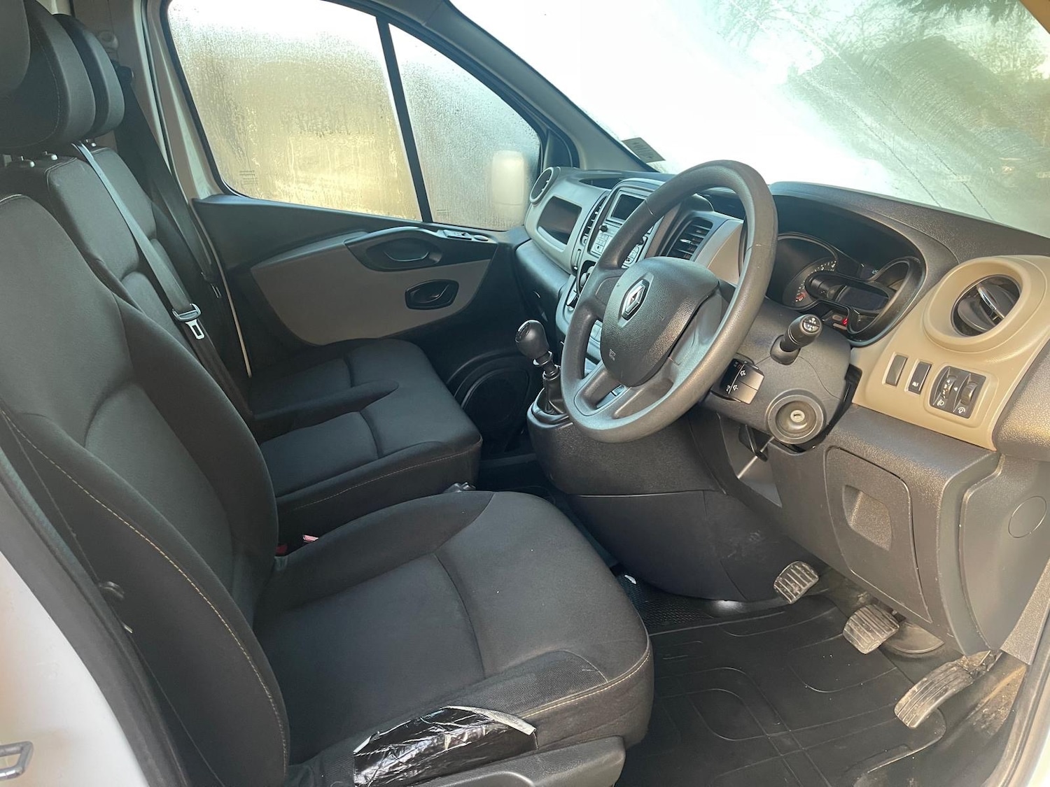 Used Renault Trafic 2017 for sale - 76951393: Photo 12