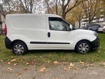 Used Fiat Doblo 2017 for sale - 76510290: Photo