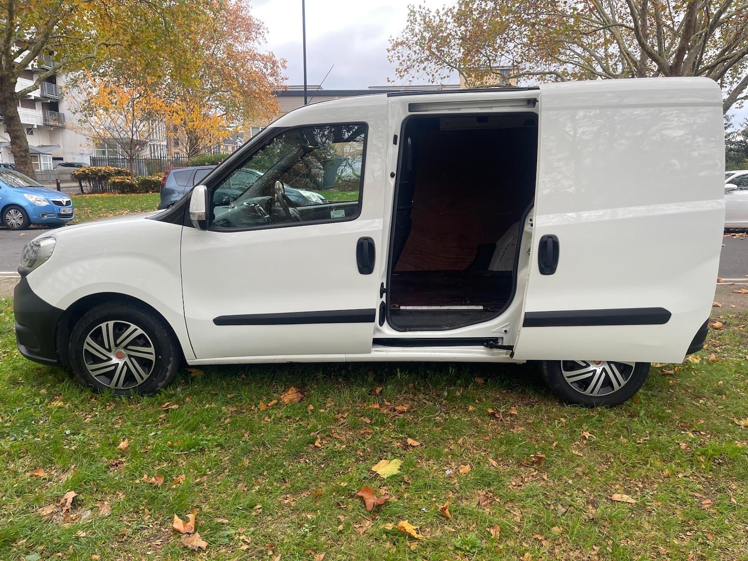 Used Fiat Doblo 2017 for sale - 76510290: Photo 8