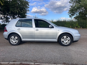Used Volkswagen Golf 2004 for sale - 75834754: Photo