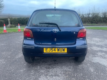 Used Toyota Yaris 2004 for sale - 77381318: Photo