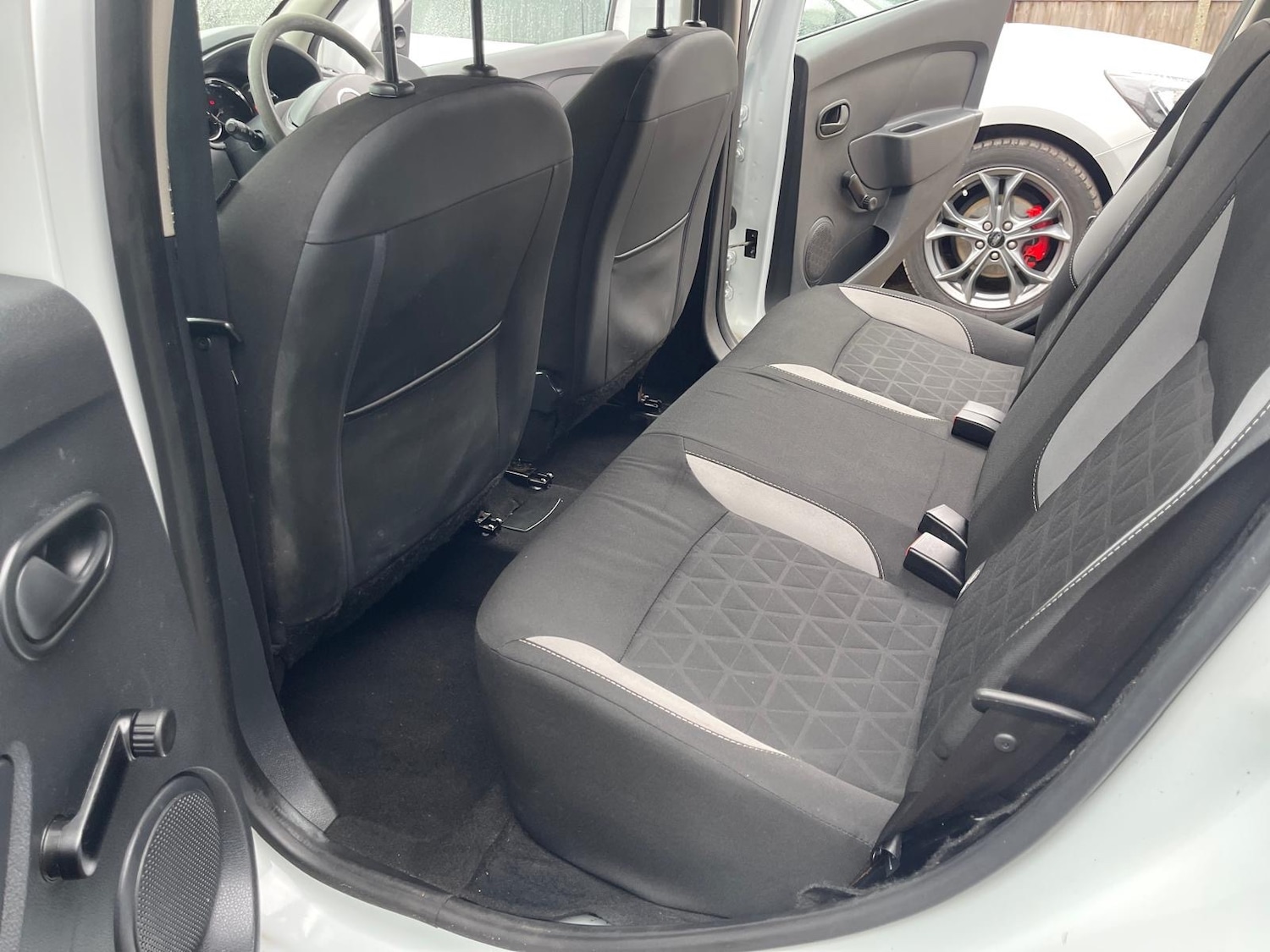 Used Dacia Sandero Stepway 2014 for sale - 77708966: Photo 12