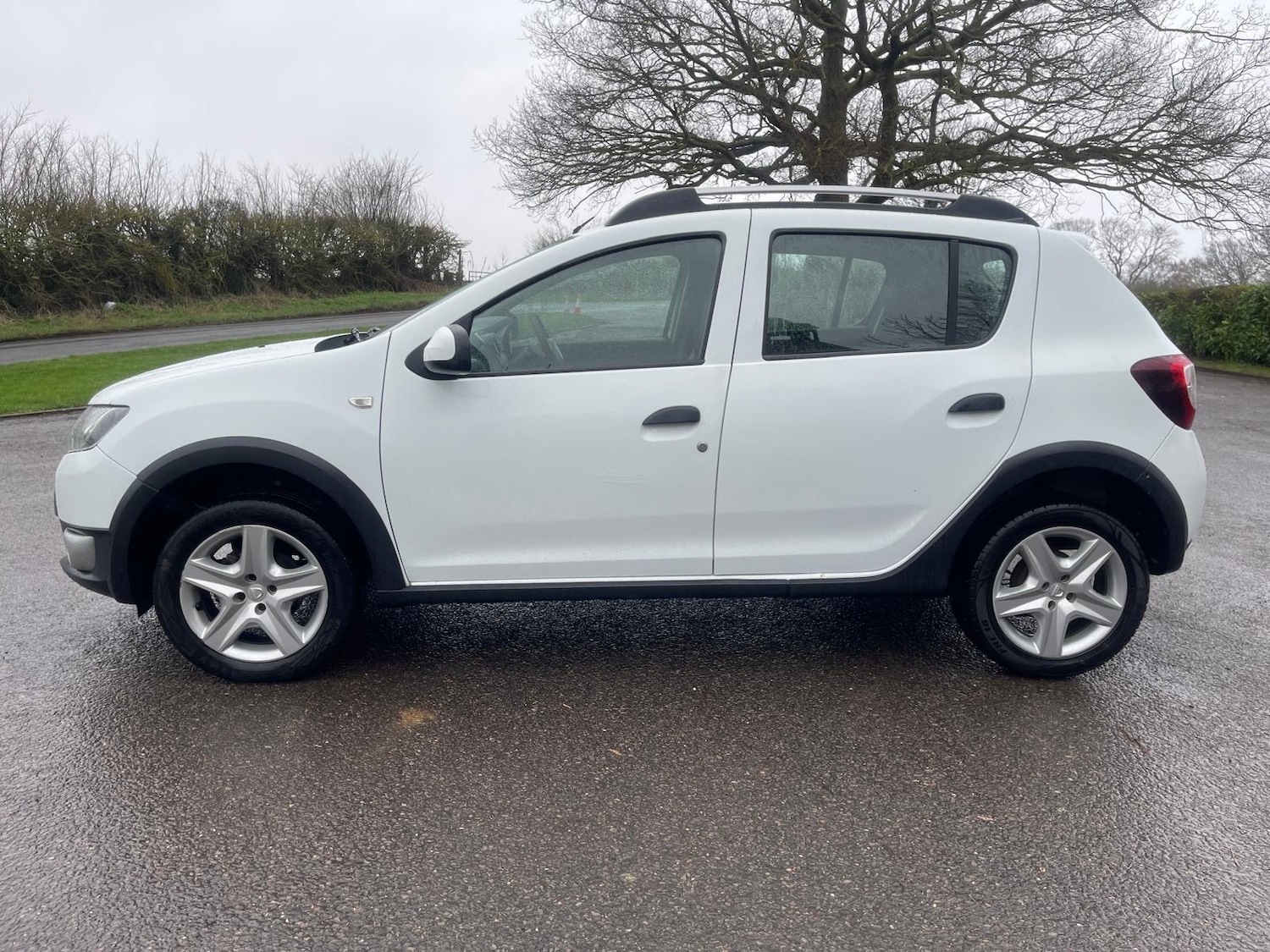 Used Dacia Sandero Stepway 2014 for sale - 77708966: Photo 5