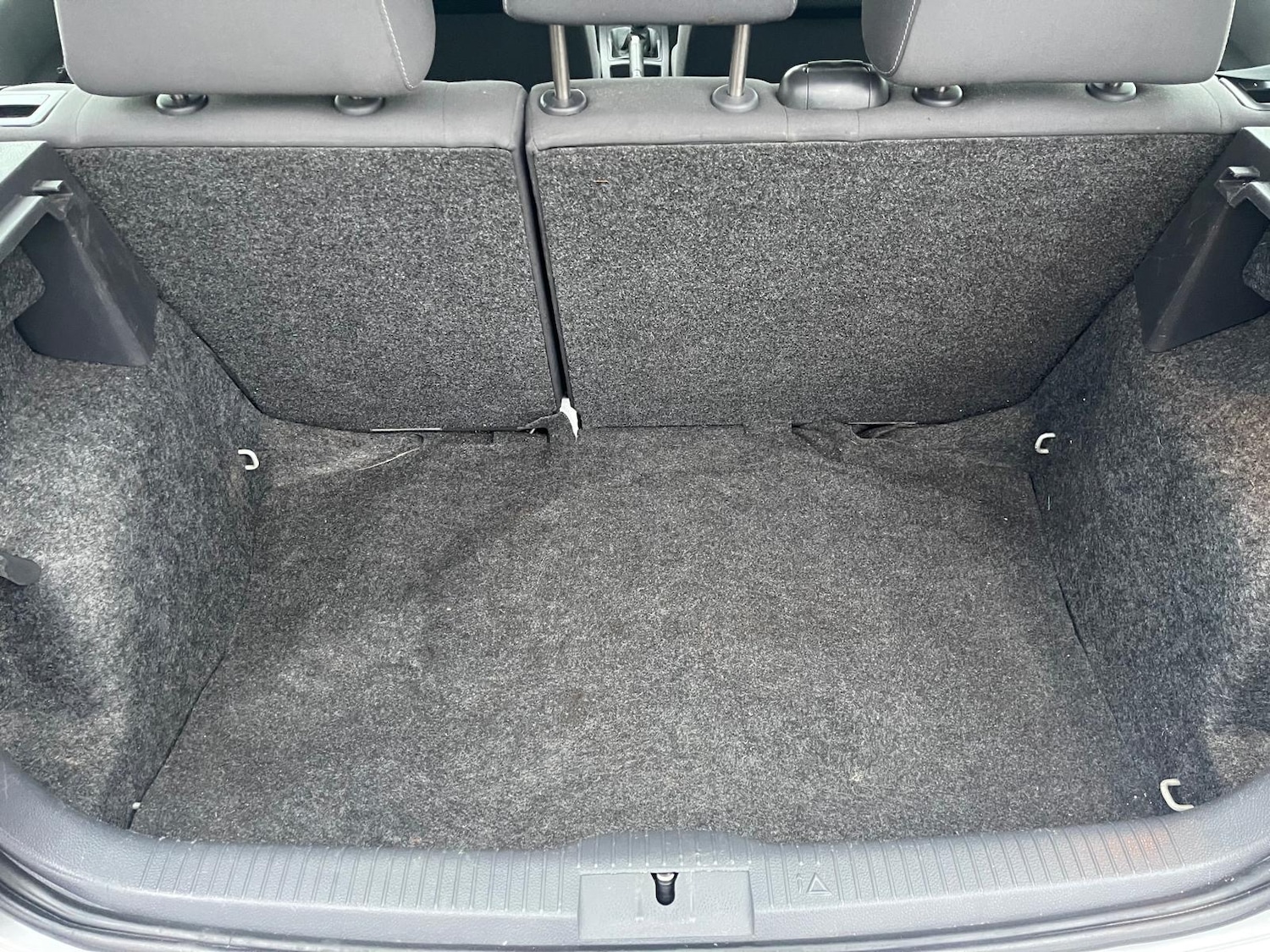 Used Volkswagen Polo 2009 for sale - 77020494: Photo 8