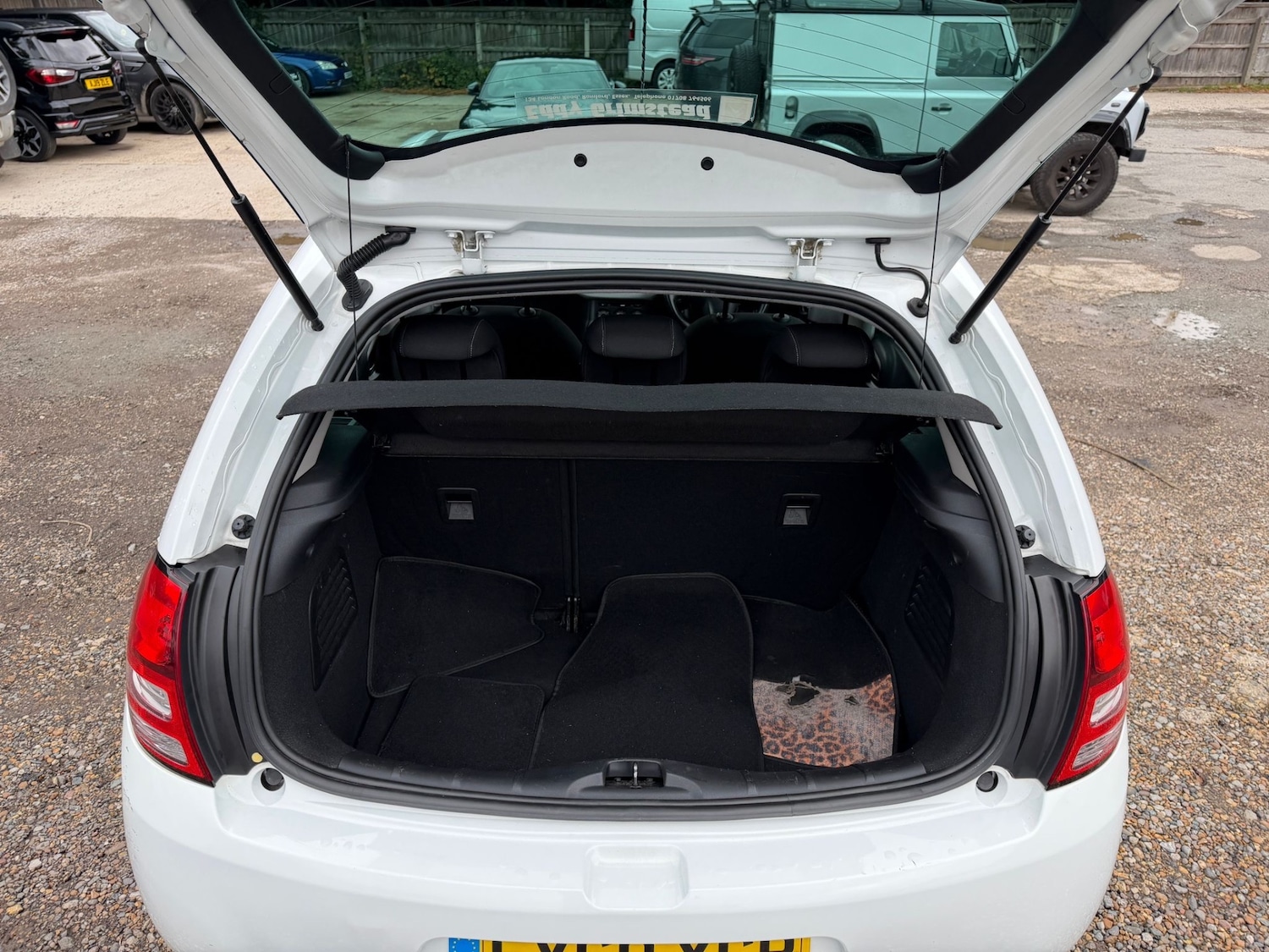 Used Citroen C3 2010 for sale - 76455149: Photo 17