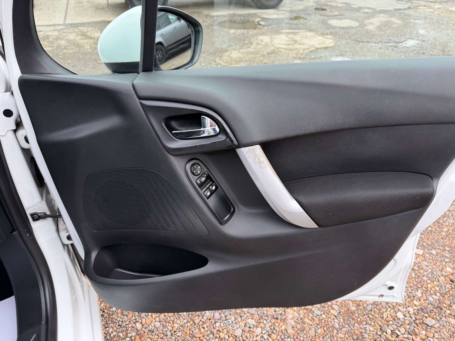 Used Citroen C3 2010 for sale - 76455149: Photo 24