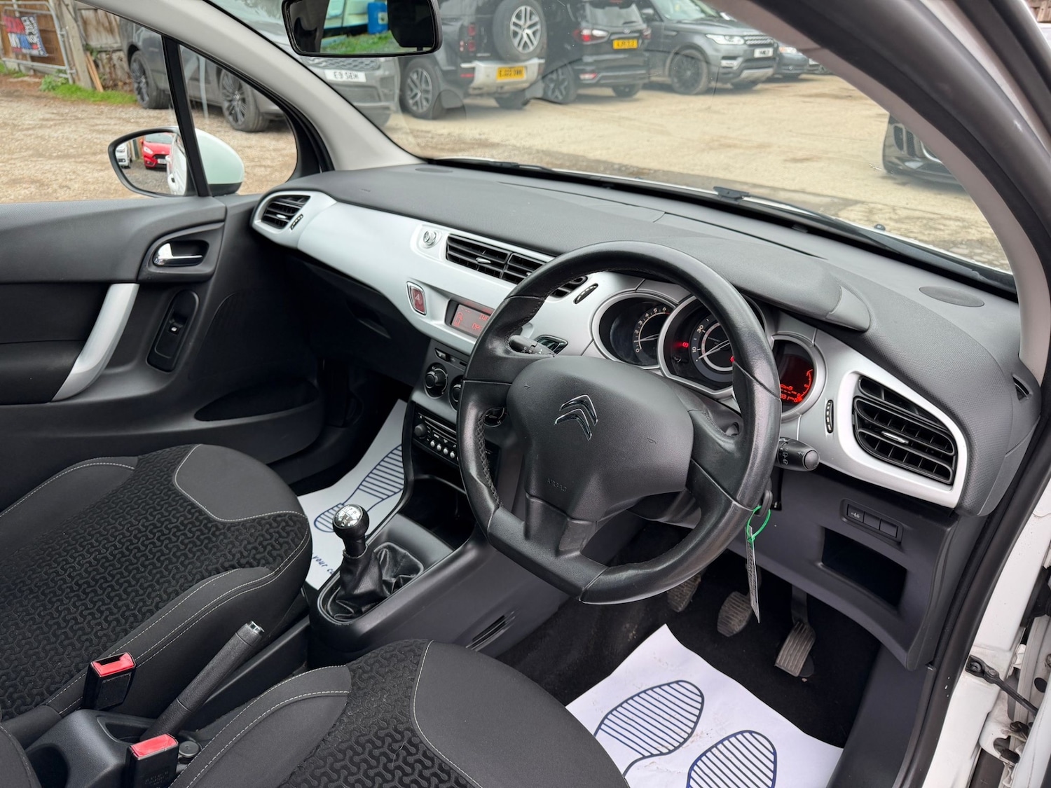 Used Citroen C3 2010 for sale - 76455149: Photo 5