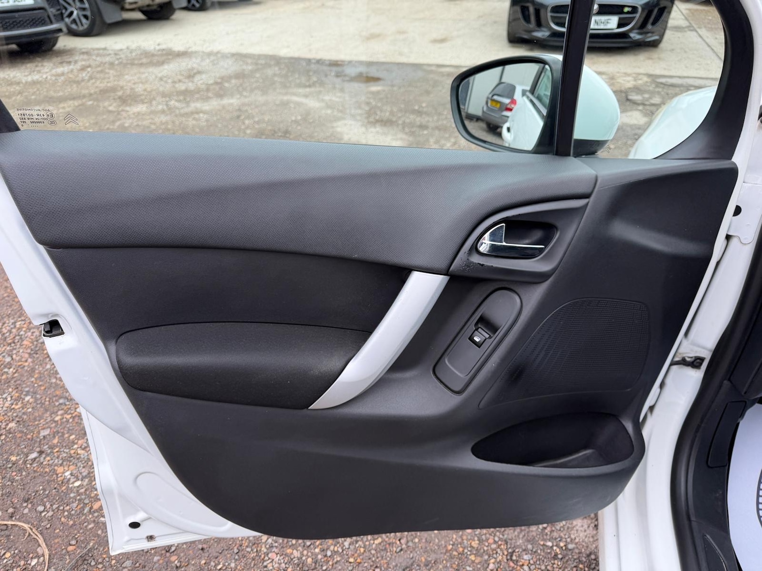 Used Citroen C3 2010 for sale - 76455149: Photo 9