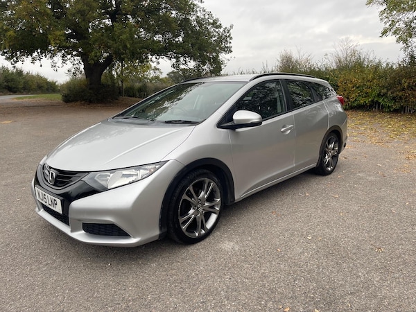 Used Honda Civic 2015 for sale - 76316655: Photo 2