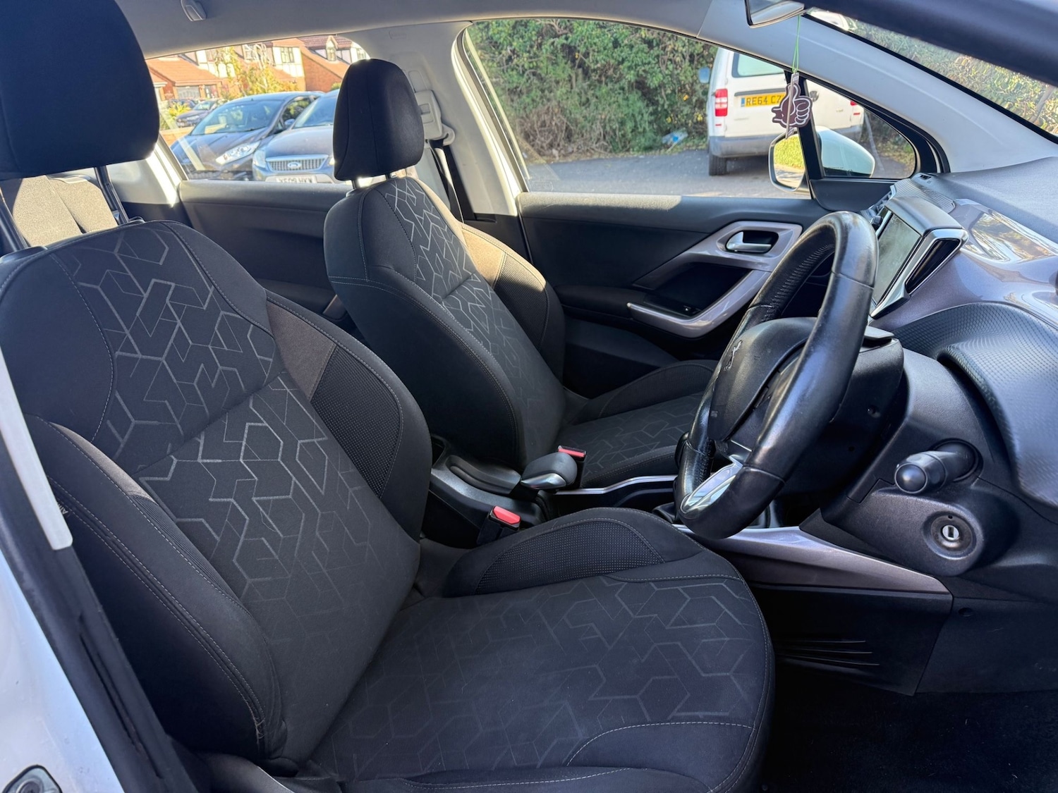 Used Peugeot 2008 2014 for sale - 76230887: Photo 6