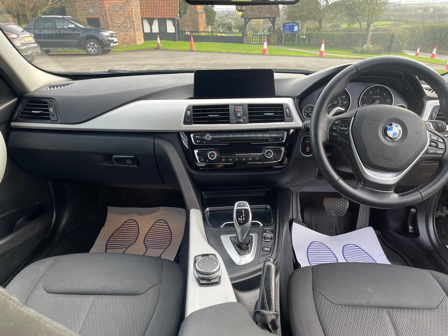 Used BMW 3 Series 2016 for sale - 77637001: Photo 11