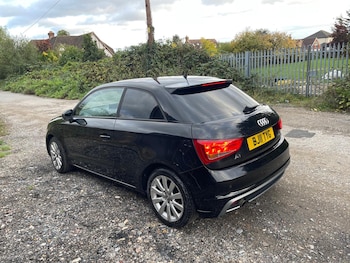 Used Audi A1 2011 for sale - 76520827: Photo