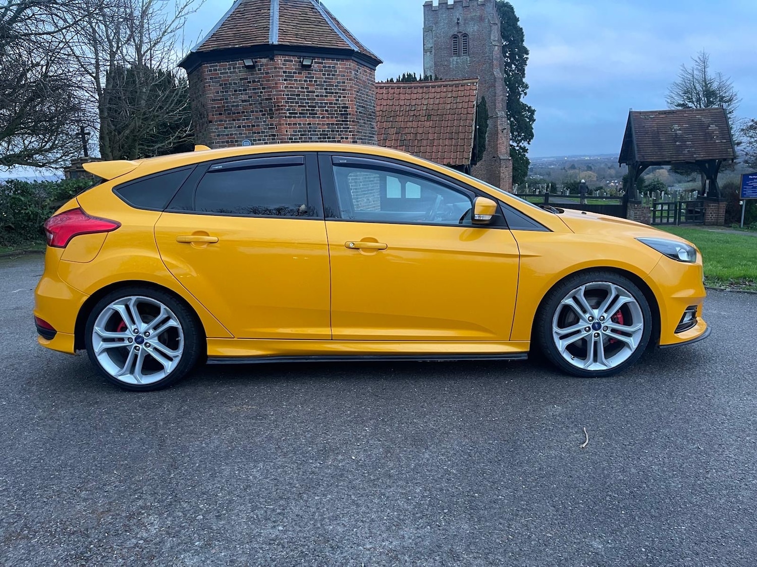 Used Ford Focus 2016 for sale - 76951409: Photo 2