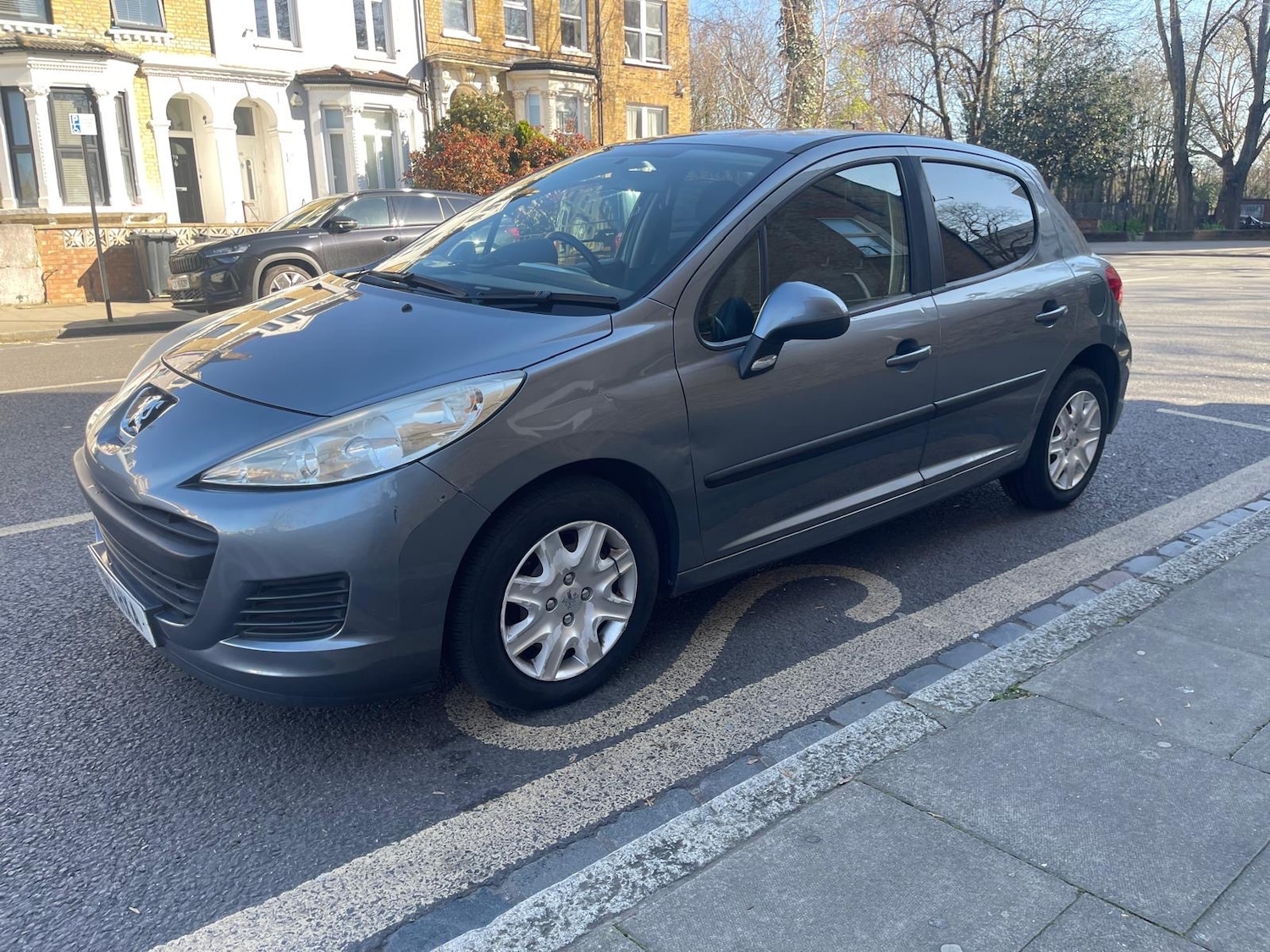 Used Peugeot 207 2011 for sale - 77937717: Photo 2