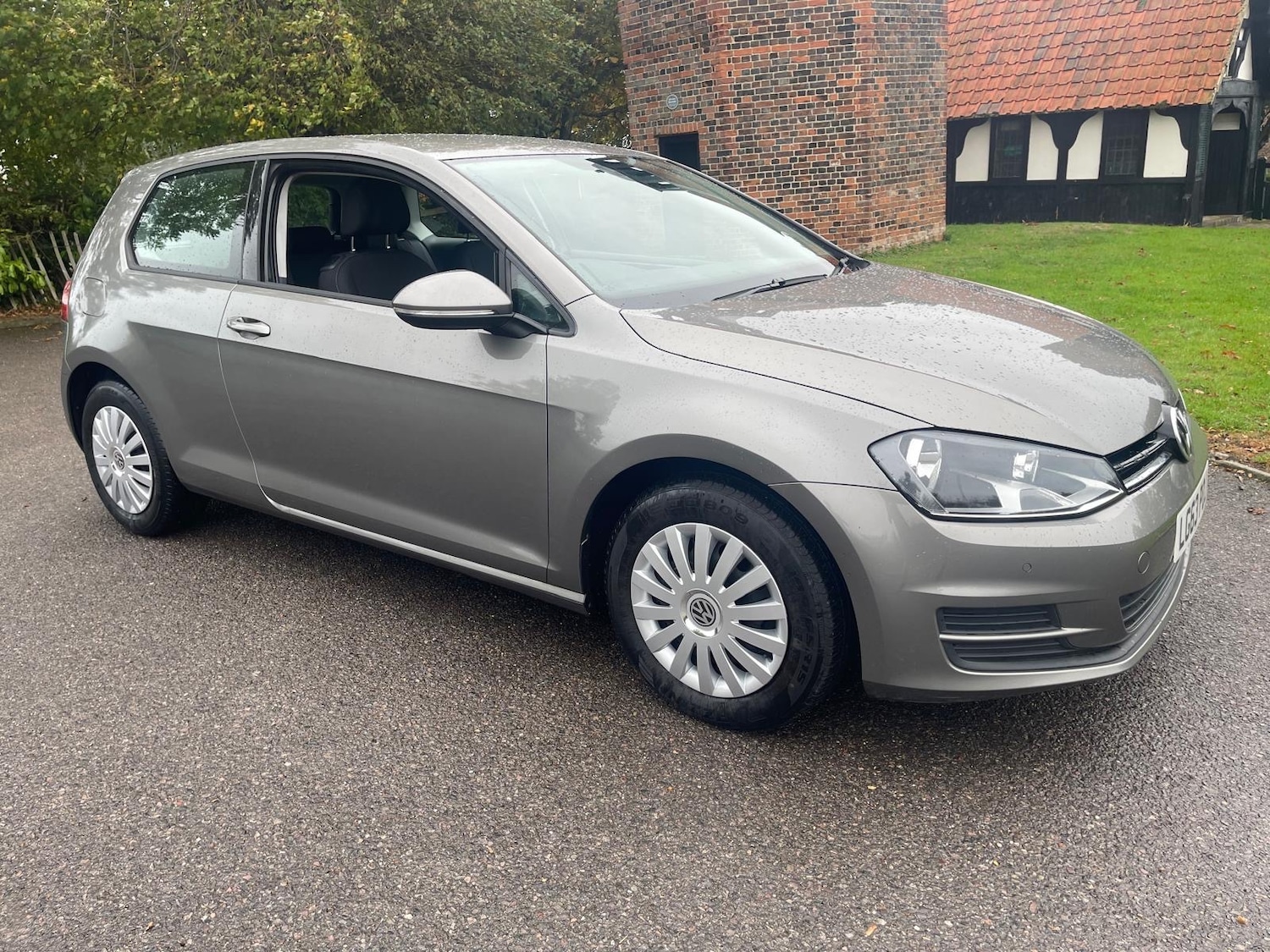 Used Volkswagen Golf 2013 for sale - 76159840: Photo 1