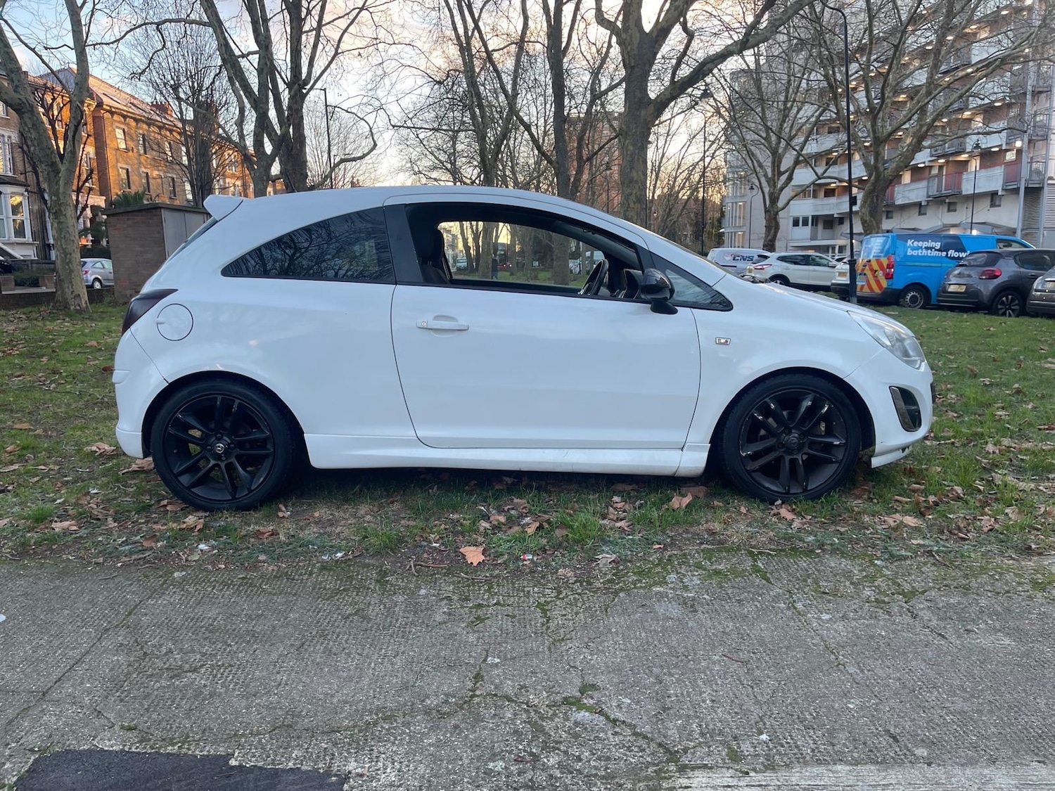 Used Vauxhall Corsa 2013 for sale - 77113184: Photo 4