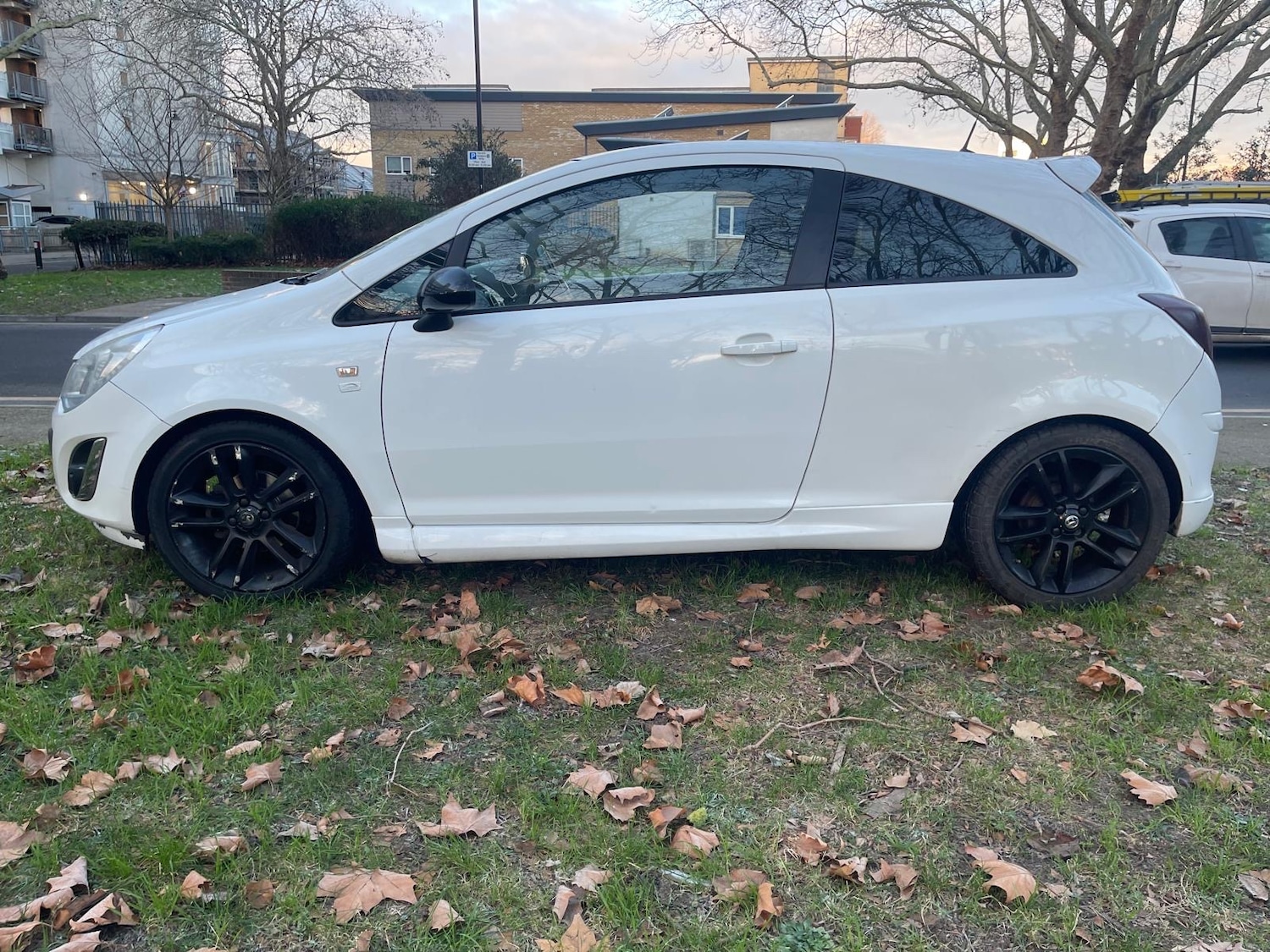 Used Vauxhall Corsa 2013 for sale - 77113184: Photo 5