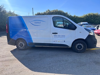 Used Vauxhall Vivaro 2015 for sale - 74334619: Photo