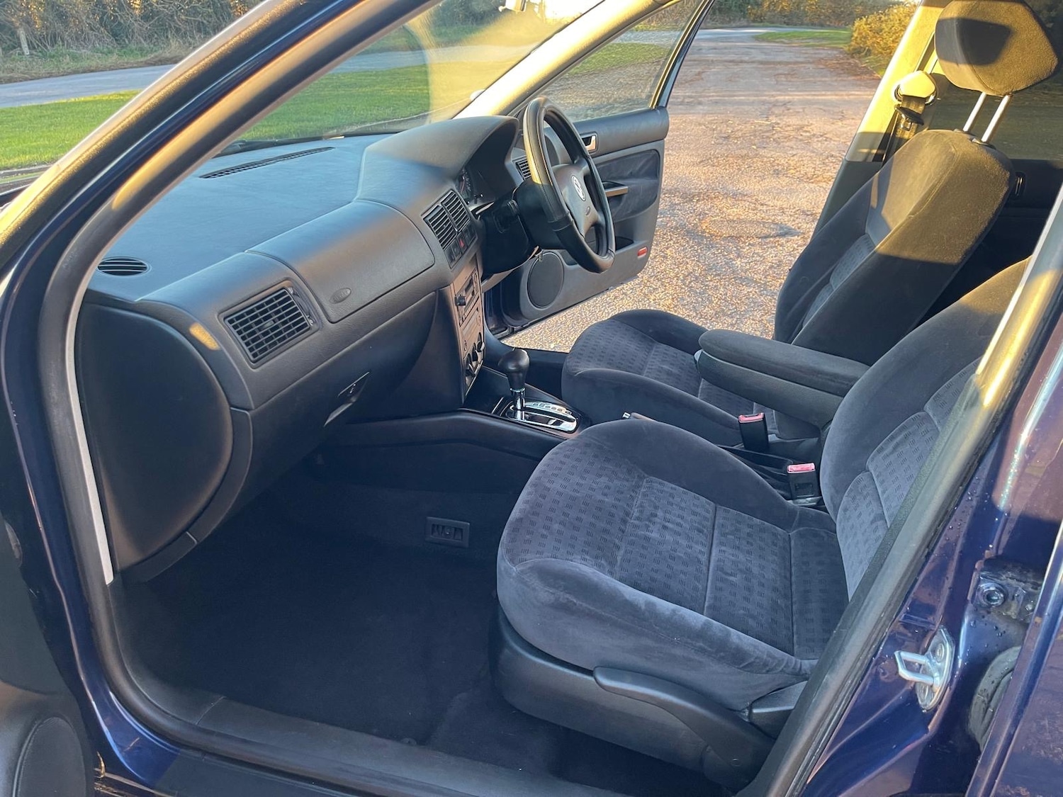 Used Volkswagen Golf 2002 for sale - 77100575: Photo 7