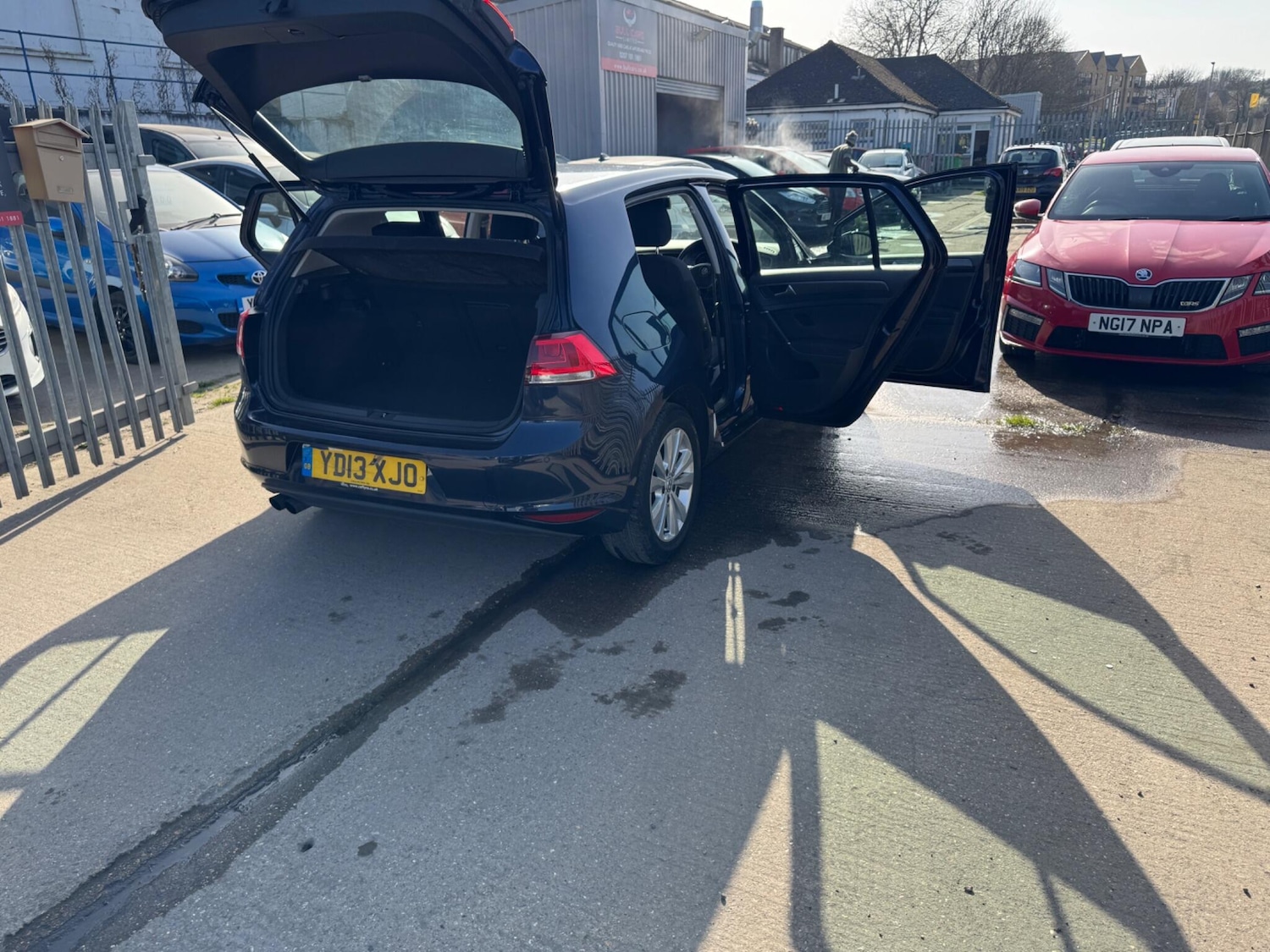 Used Volkswagen Golf 2013 for sale - 77768811: Photo 11