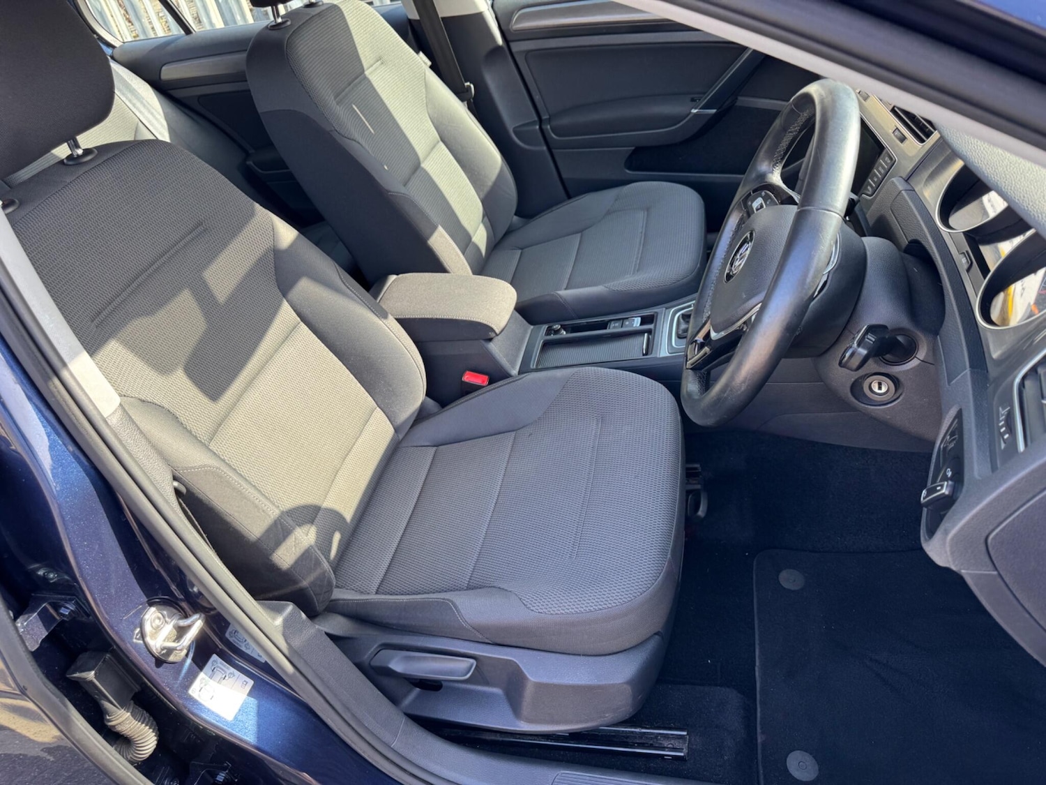 Used Volkswagen Golf 2013 for sale - 77768811: Photo 18