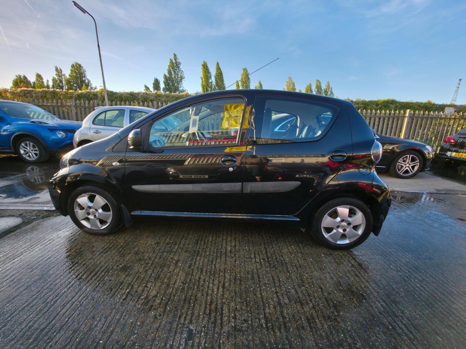 Used Toyota AYGO 2010 for sale - 76082579: Photo 11