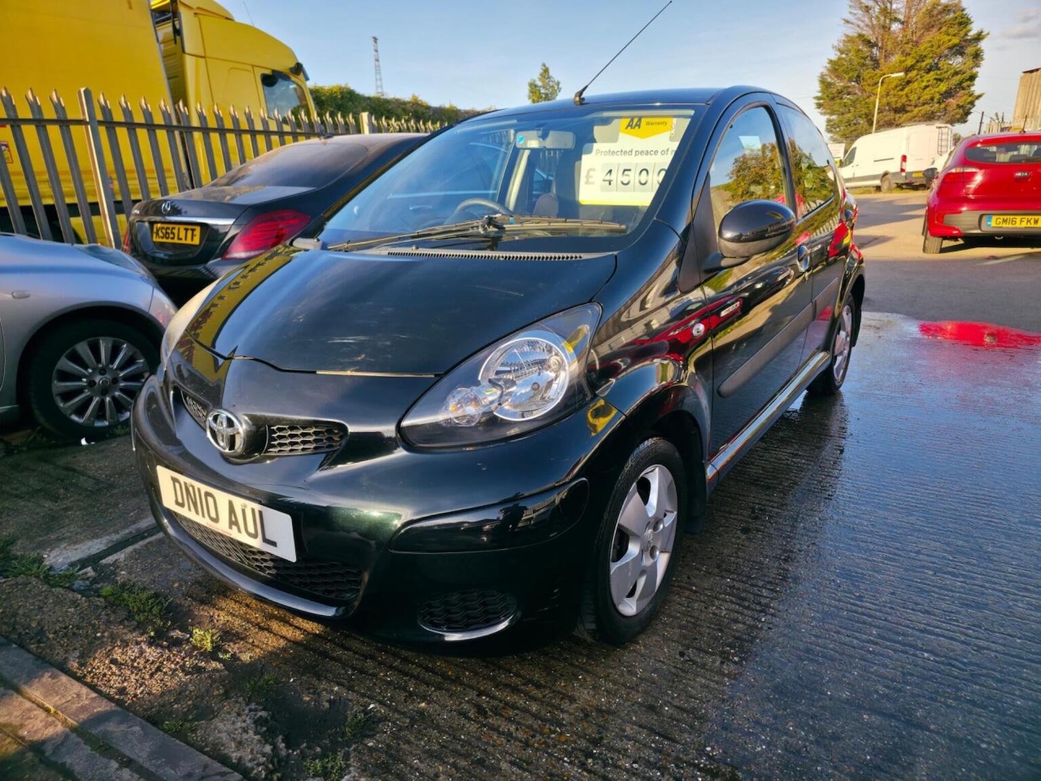 Used Toyota AYGO 2010 for sale - 76082579: Photo 3
