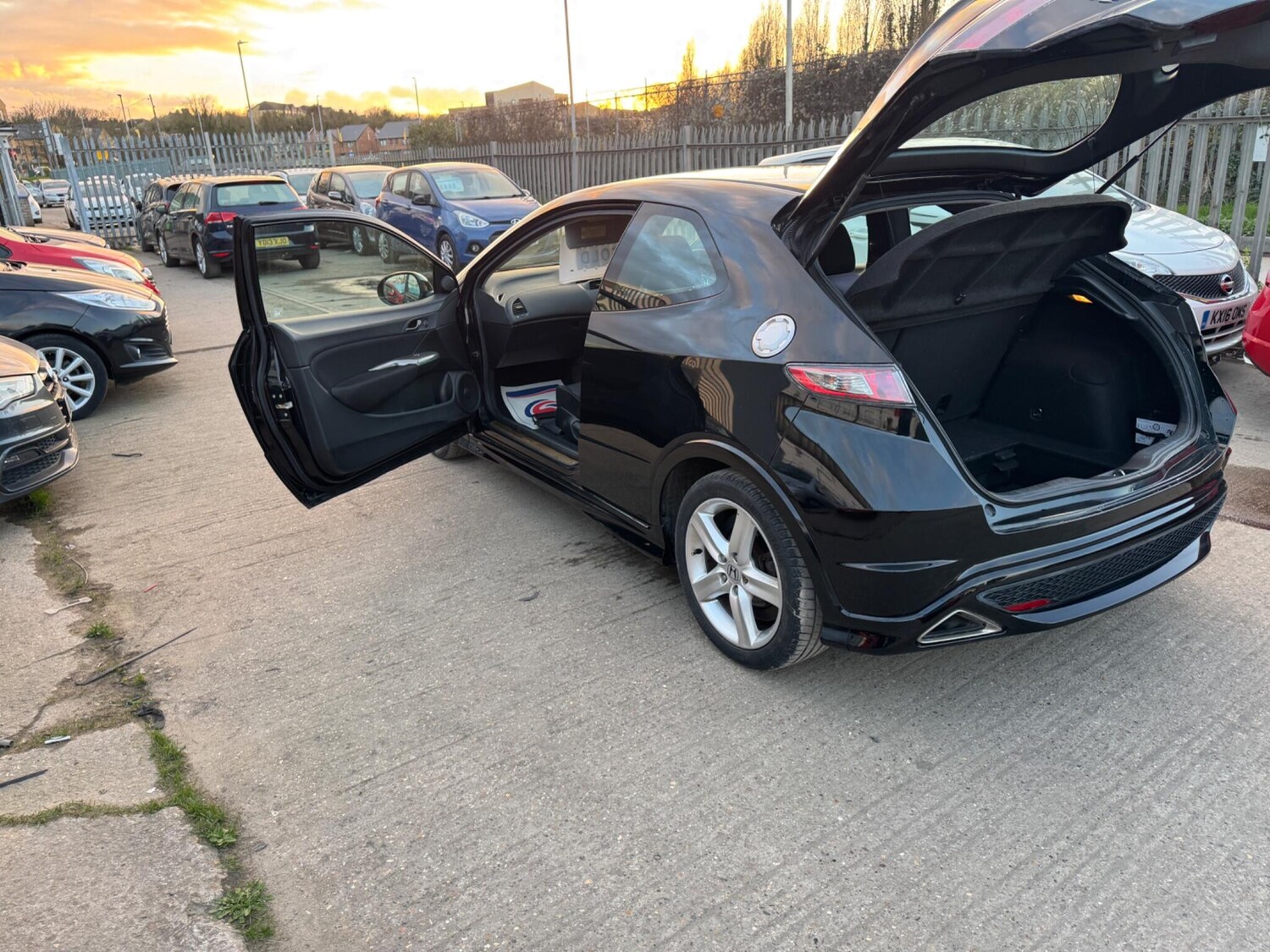 Used Honda Civic 2009 for sale - 77839393: Photo 9