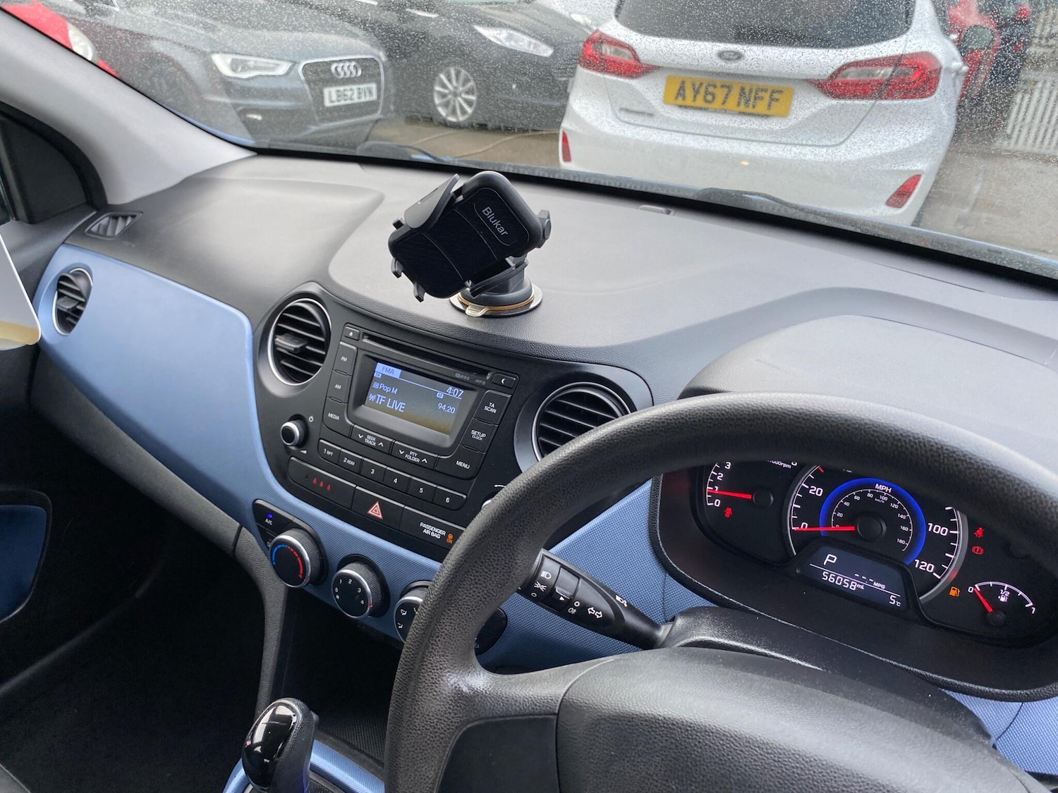 Used Hyundai i10 2014 for sale - 77611812: Photo 17