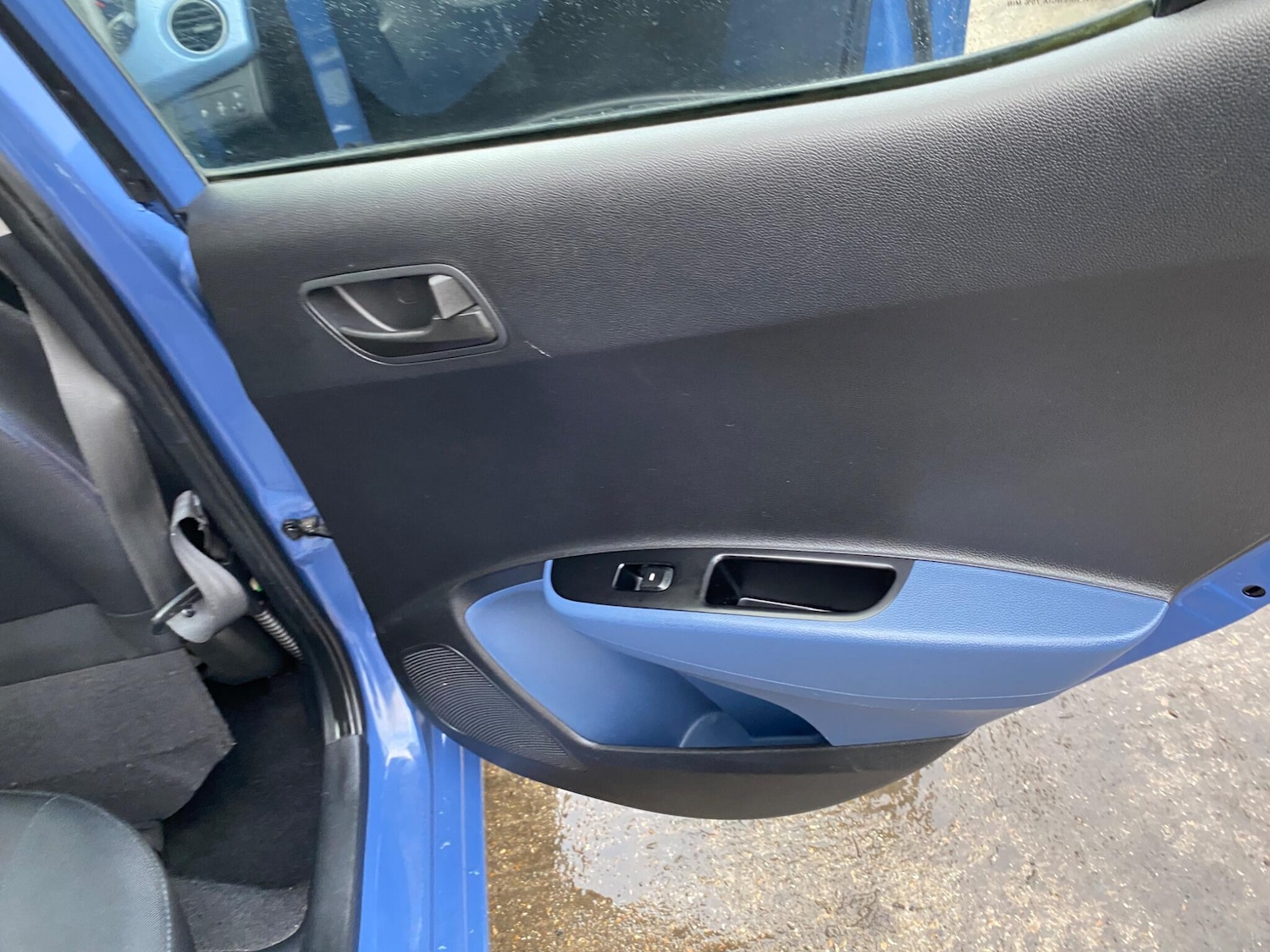 Used Hyundai i10 2014 for sale - 77611812: Photo 24