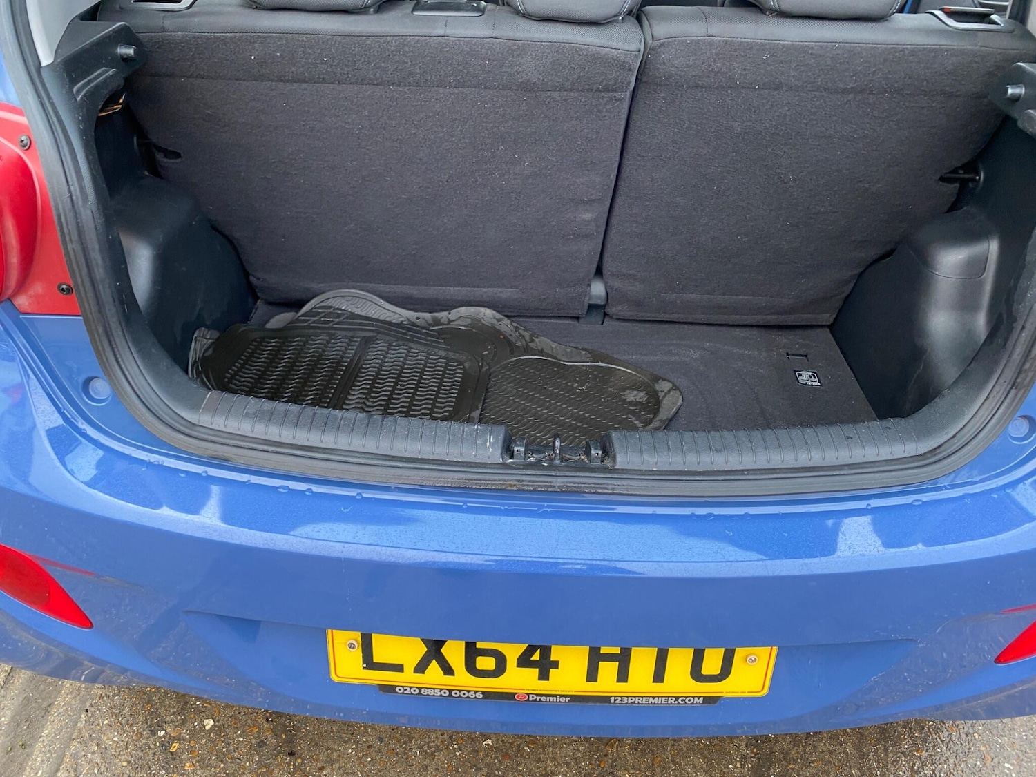 Used Hyundai i10 2014 for sale - 77611812: Photo 30