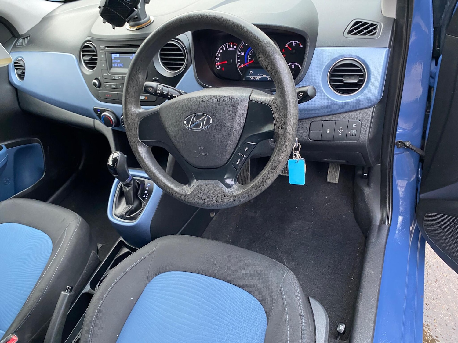 Used Hyundai i10 2014 for sale - 77611812: Photo 40