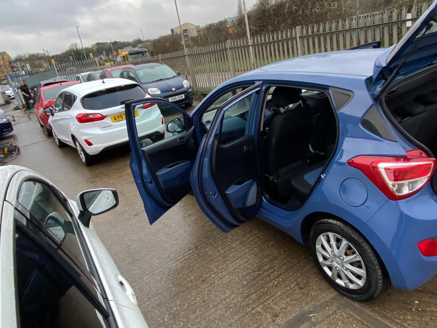 Used Hyundai i10 2014 for sale - 77611812: Photo 42