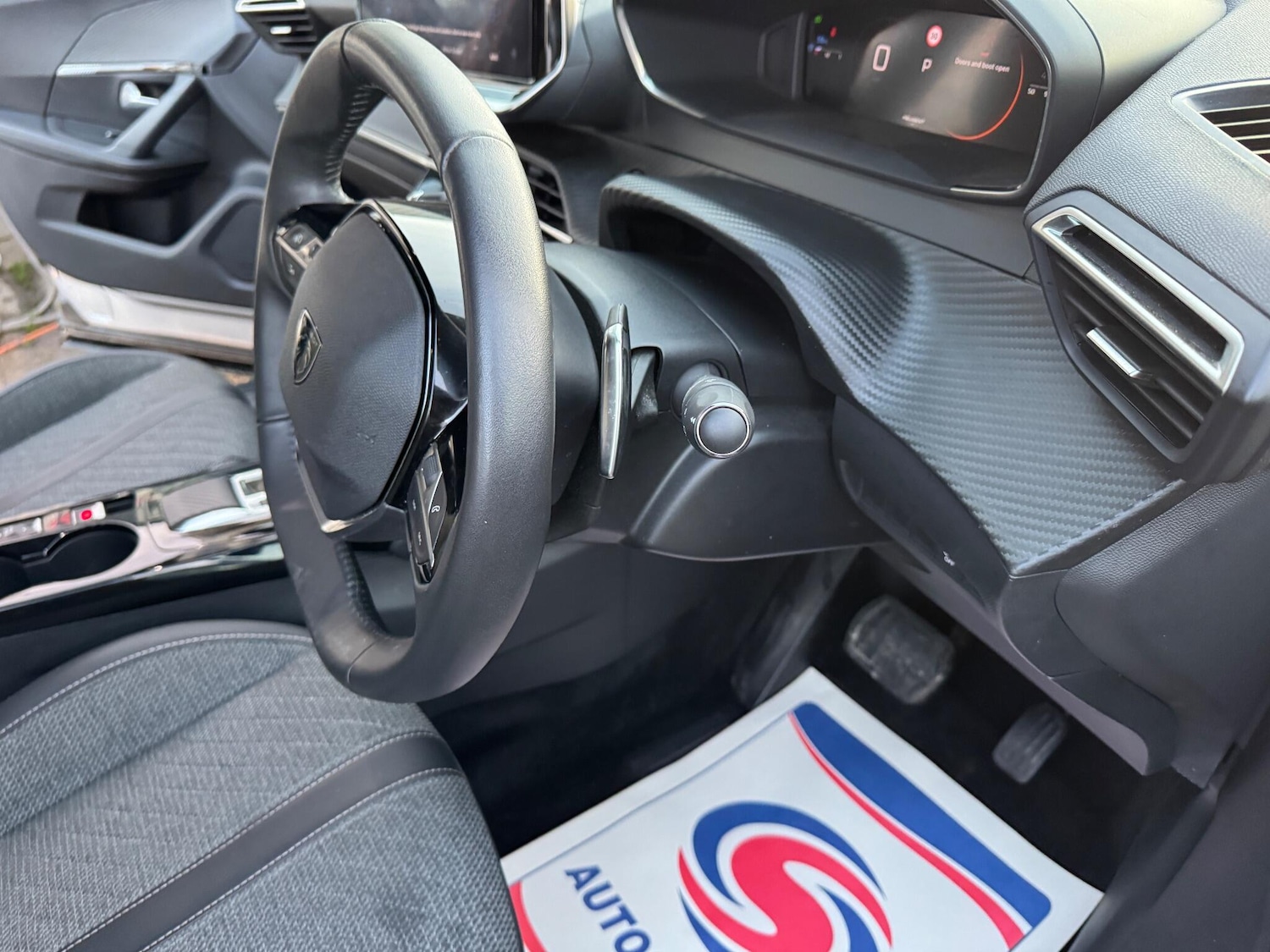 Used Peugeot 2008 2024 for sale - 76935783: Photo 17