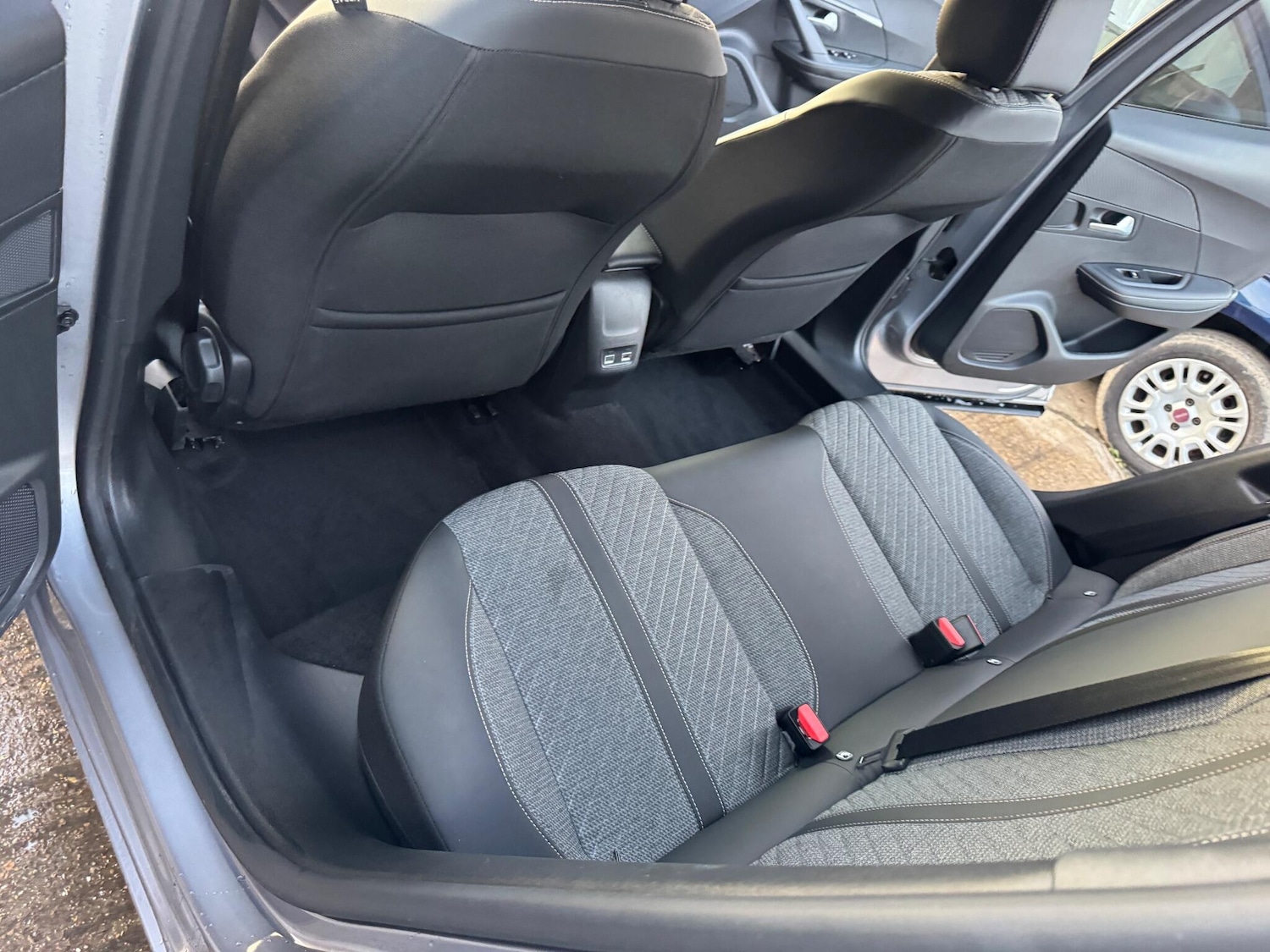 Used Peugeot 2008 2024 for sale - 76935783: Photo 21