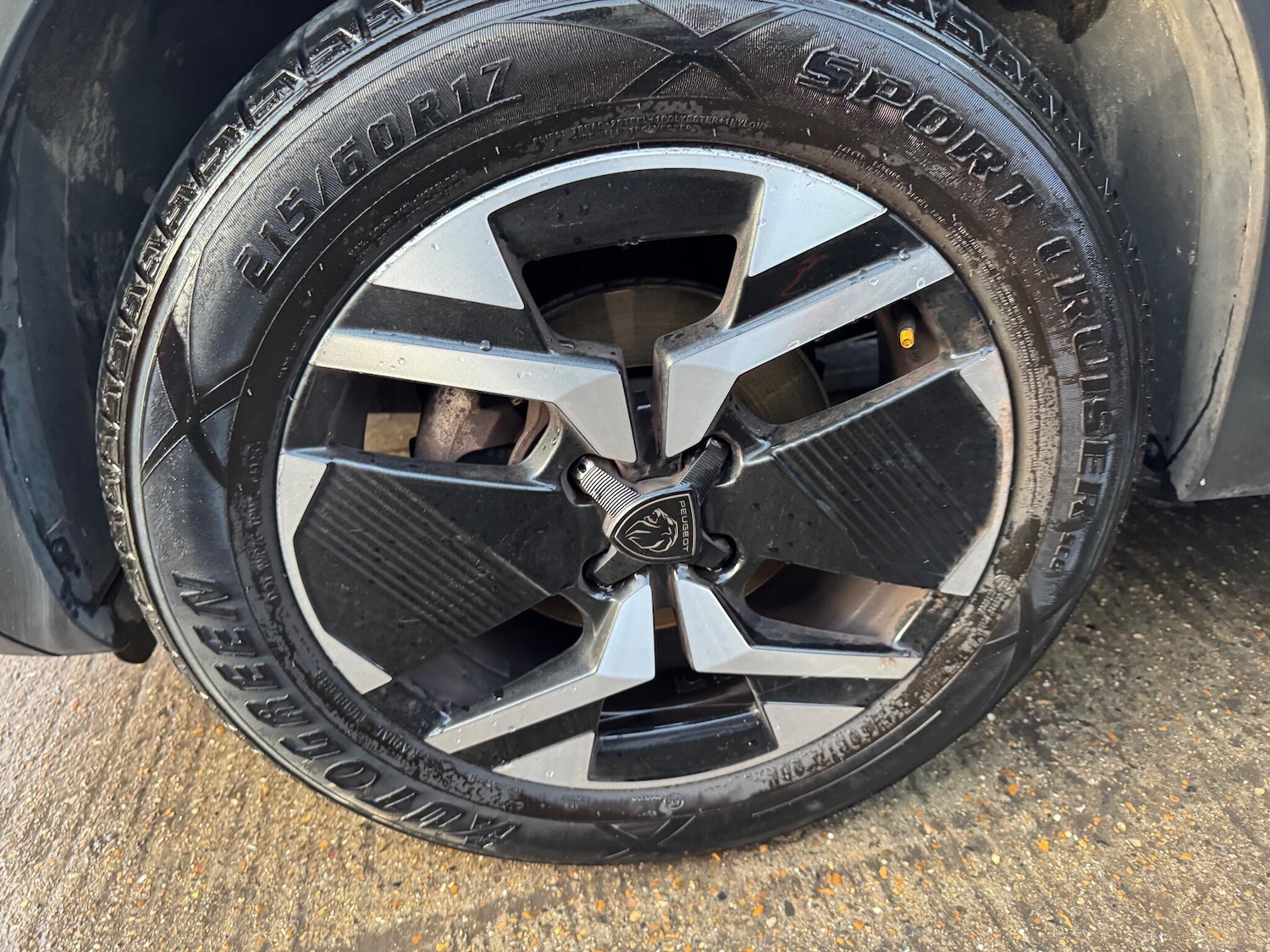 Used Peugeot 2008 2024 for sale - 76935783: Photo 27