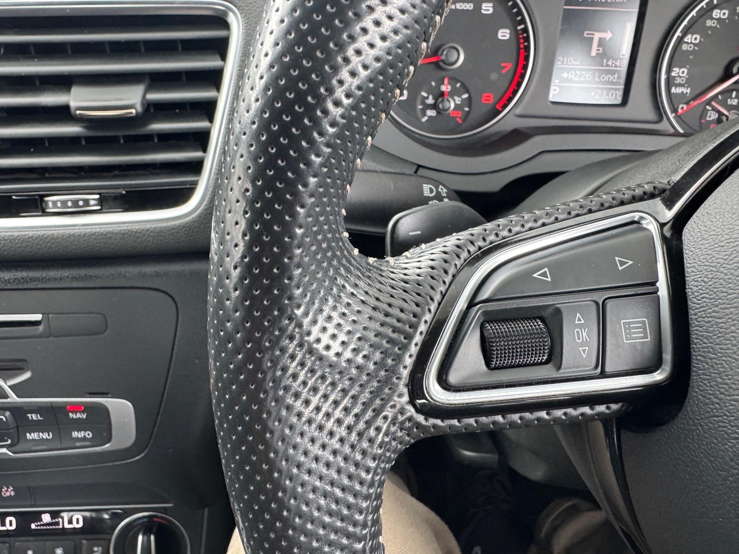 Used Audi Q3 2016 for sale - 76638791: Photo 31