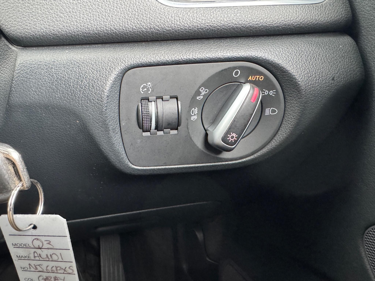 Used Audi Q3 2016 for sale - 76638791: Photo 33