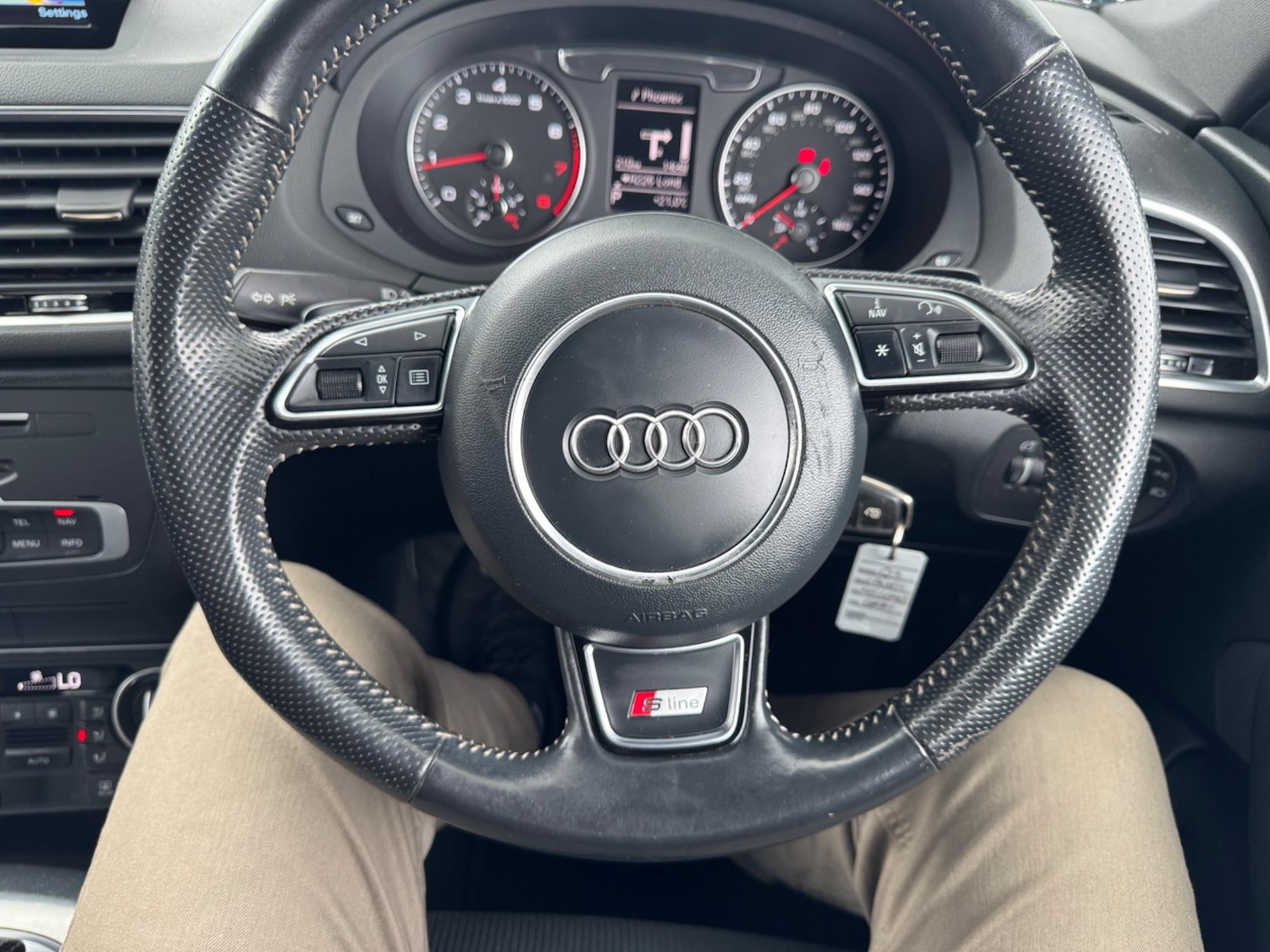 Used Audi Q3 2016 for sale - 76638791: Photo 45