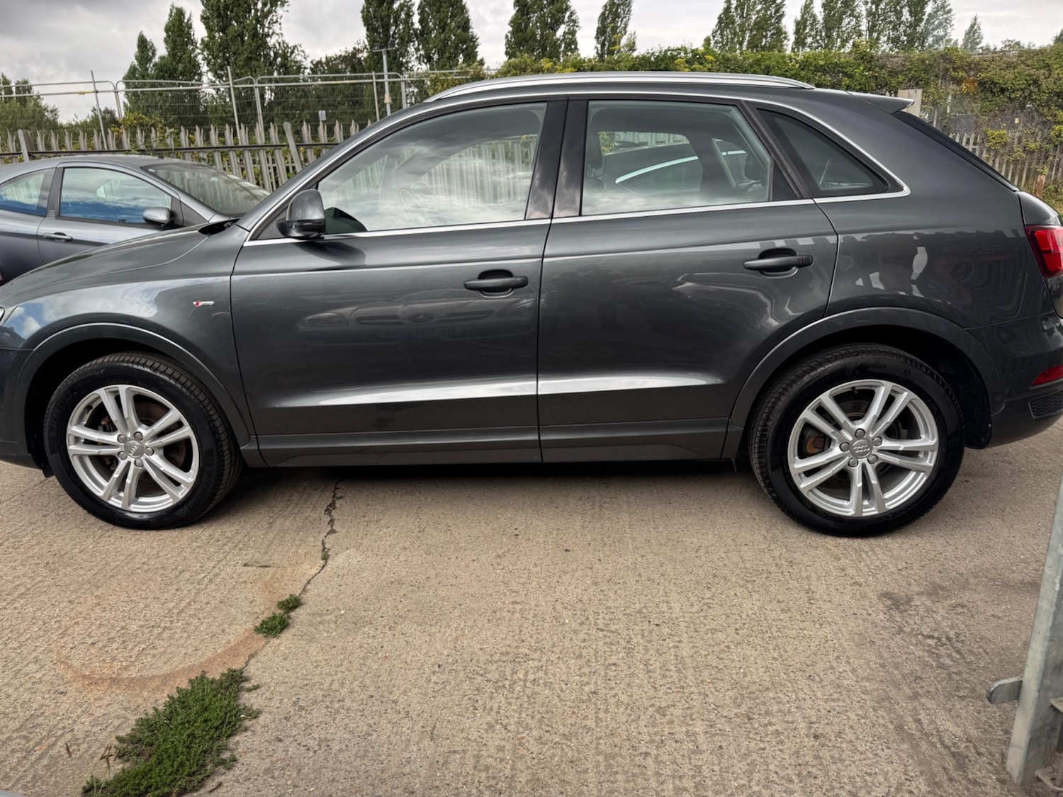 Used Audi Q3 2016 for sale - 76638791: Photo 9