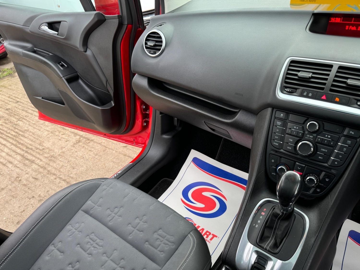 Used Vauxhall Meriva 2015 for sale - 77612160: Photo 27