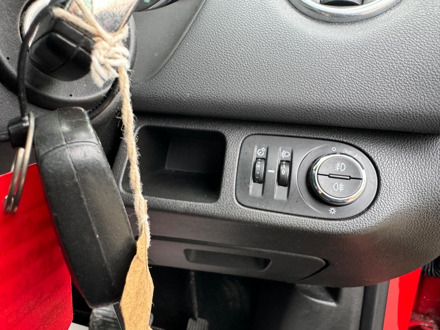 Used Vauxhall Meriva 2015 for sale - 77612160: Photo 34