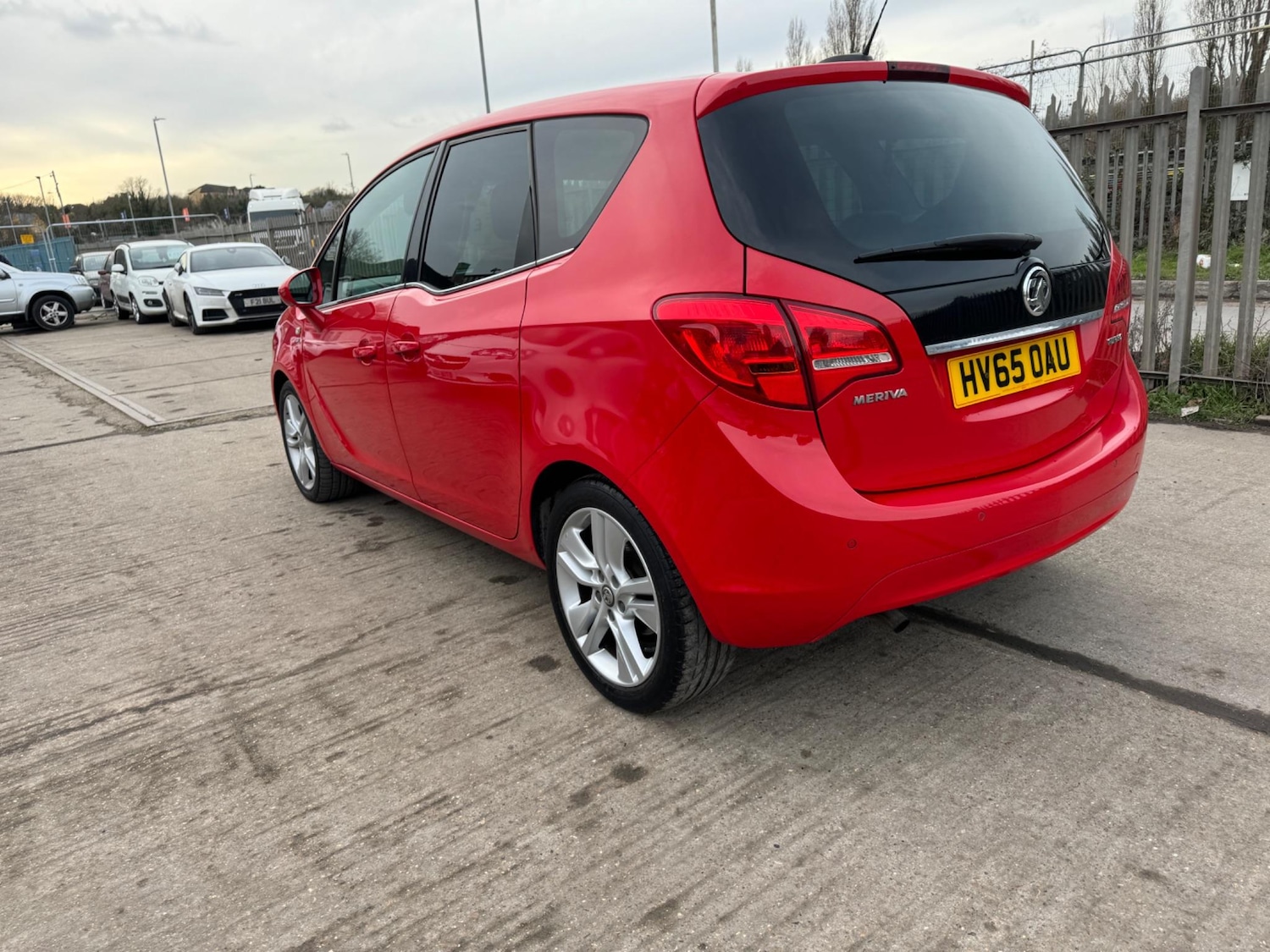 Used Vauxhall Meriva 2015 for sale - 77612160: Photo 4