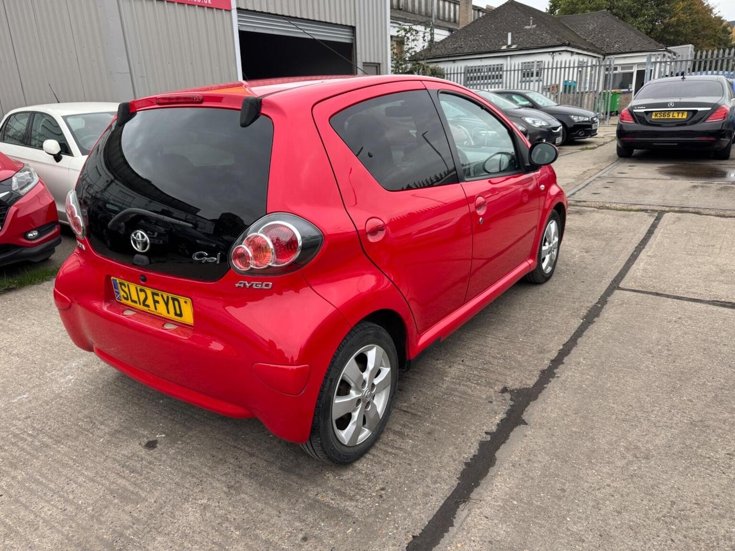 Used Toyota AYGO 2012 for sale - 76198180: Photo 14