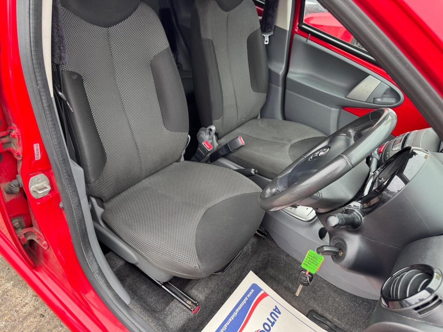 Used Toyota AYGO 2012 for sale - 76198180: Photo 21