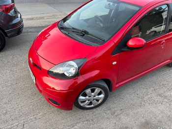Used Toyota AYGO 2012 for sale - 76198180: Photo