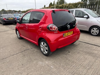 Used Toyota AYGO 2012 for sale - 76198180: Photo