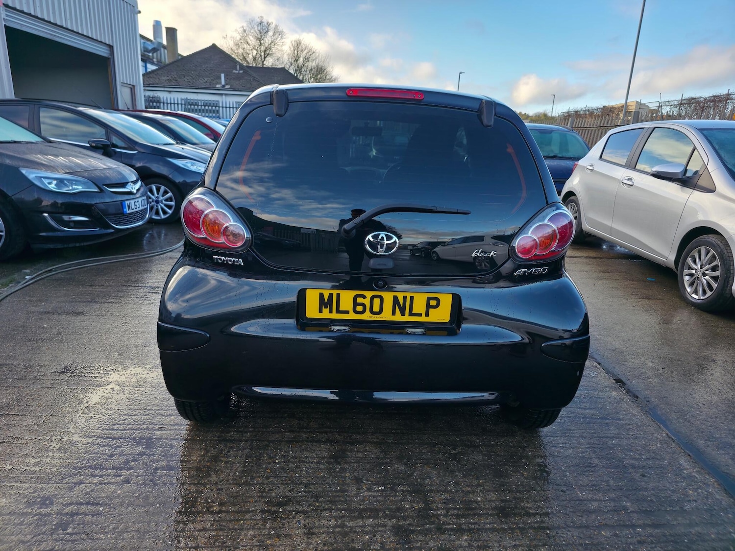 Used Toyota AYGO 2010 for sale - 77229927: Photo 11